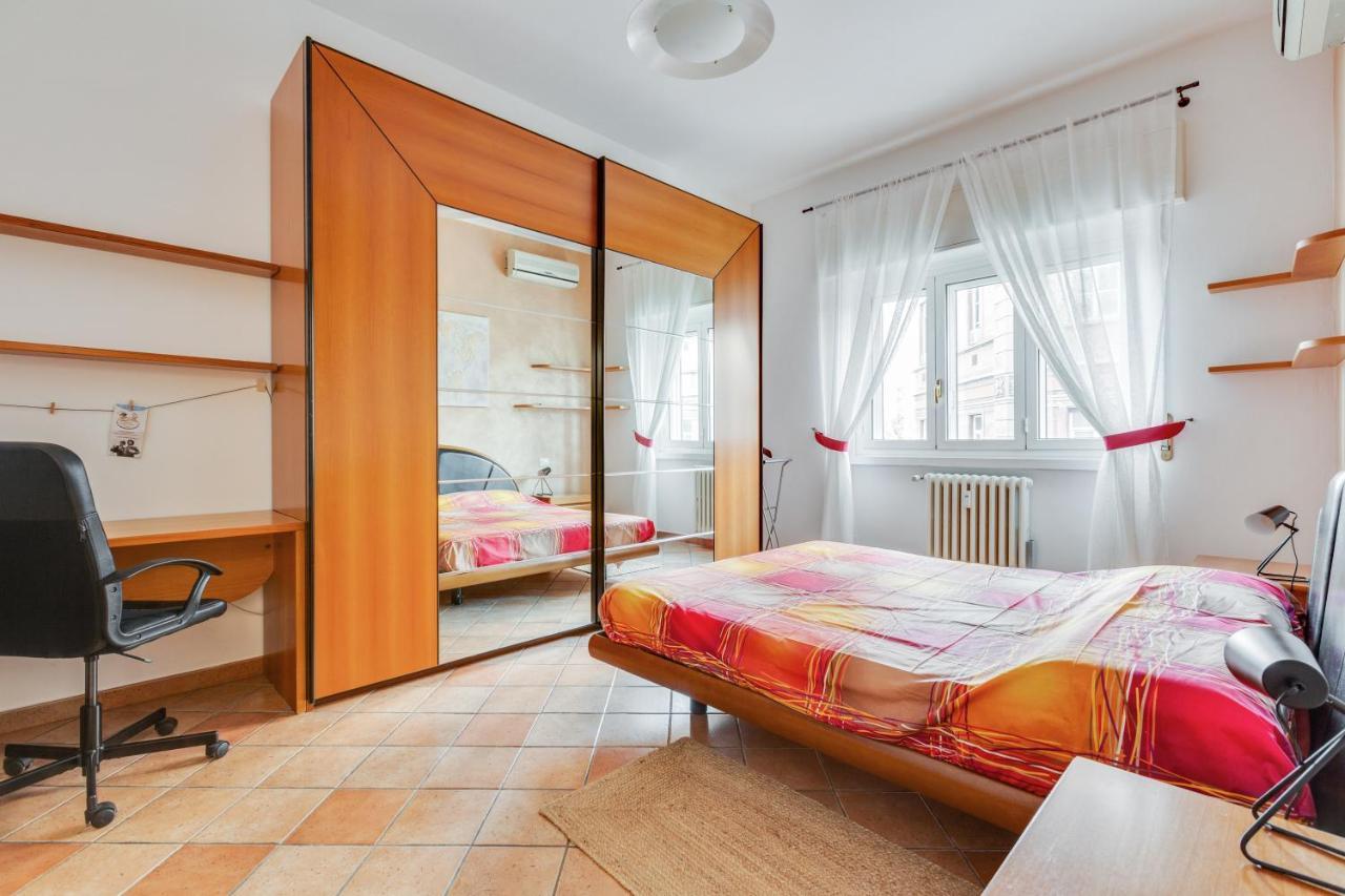 Darsena & Navigli Cosy Flat Apartment